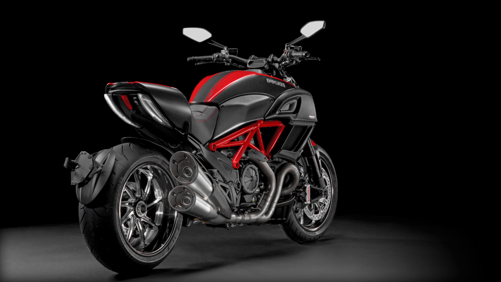 Diavel Carbon