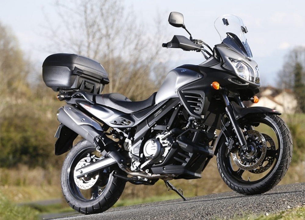 Dl strom 650. Suzuki v-Strom 650. Suzuki dl650 v-Strom. Suzuki v Strom 650 2015. Сузуки DL 650 V-Strom.