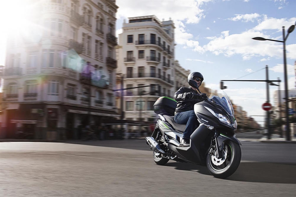 J 125 Special Edition