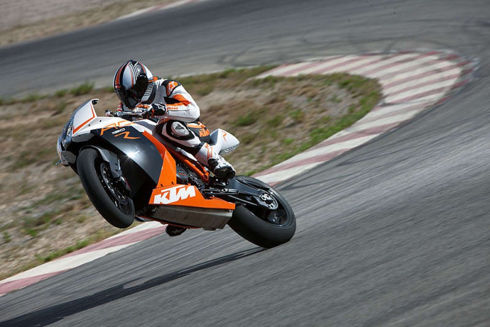 1190 RC8 R