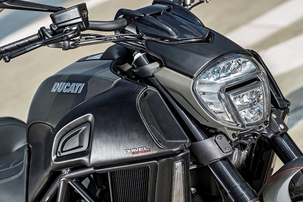 Diavel Carbon