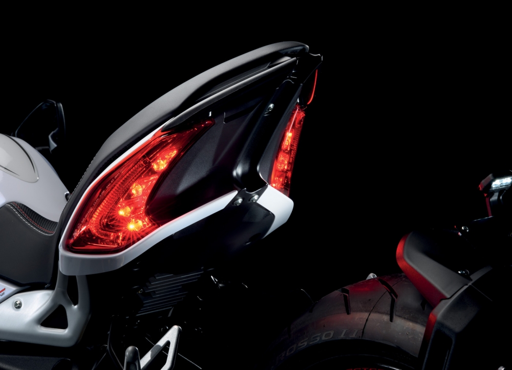 Brutale Dragster 800