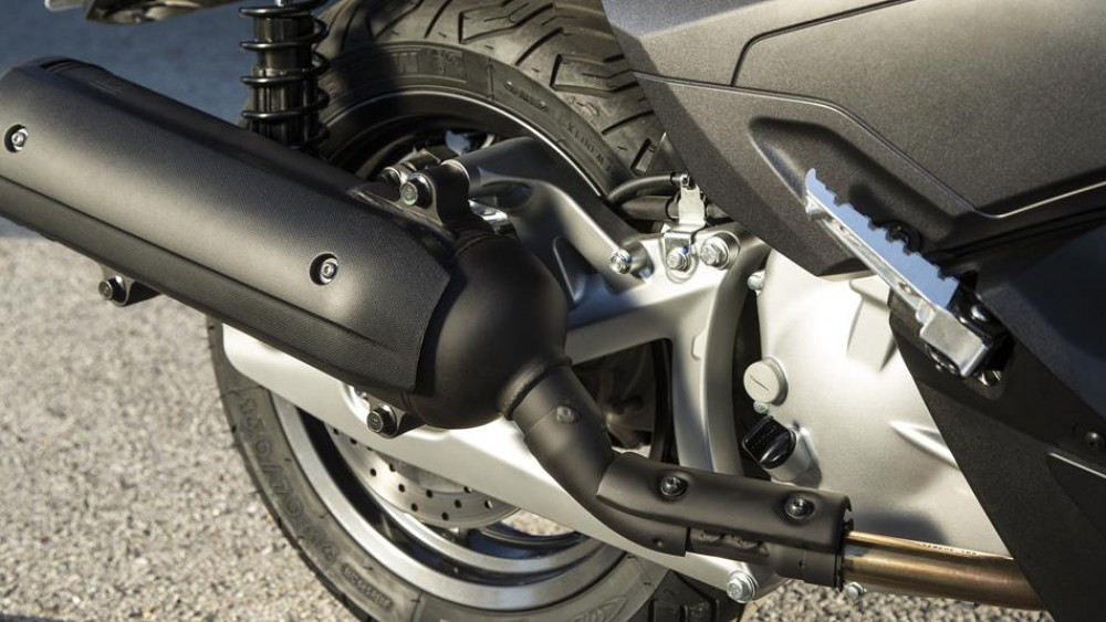 X-MAX 250 MOMODESIGN