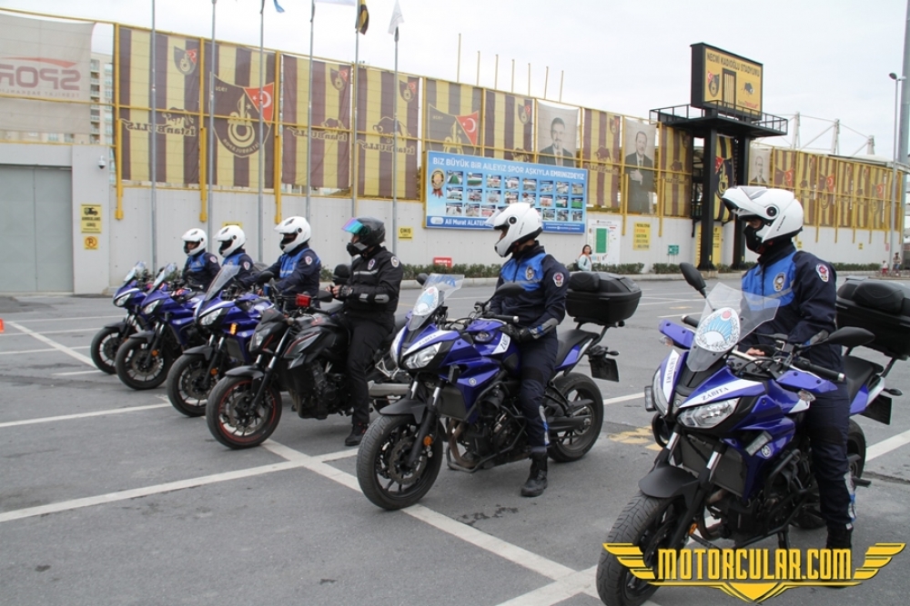 Yamaha Riding Academy Esenyurt Belediyesi Zabıta Motorize Grubu'na Eğitim Verdi
