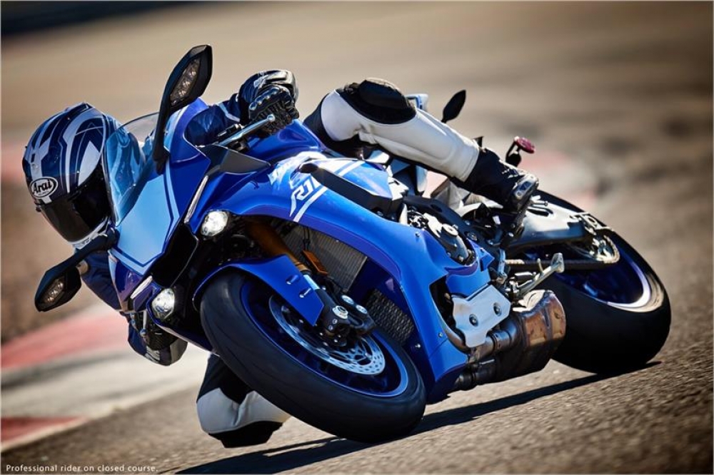 YZF R1