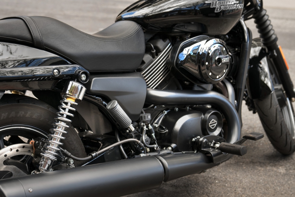 hornet cb 160r bs6