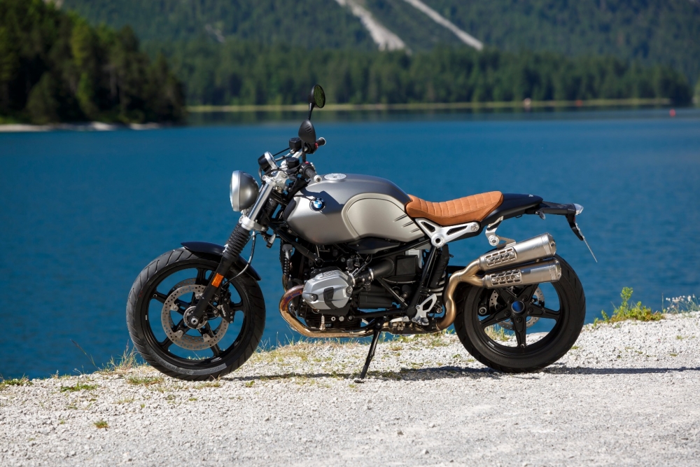 R Nine T Scrambler 