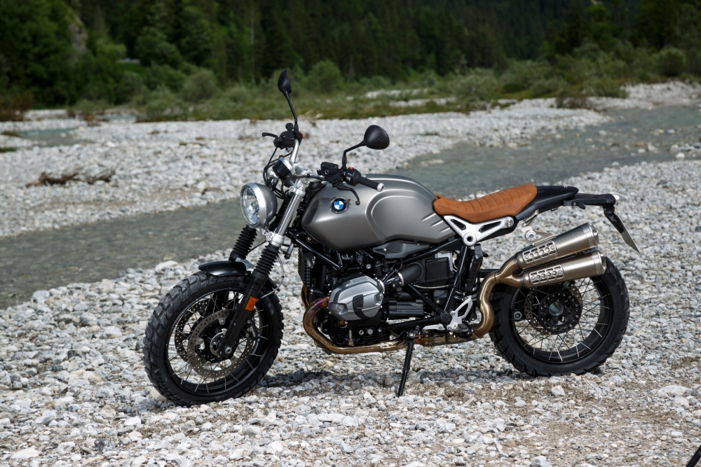 R Nine T Scrambler 