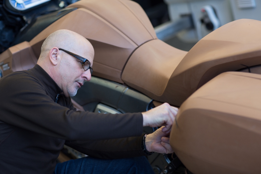 K 1600 Grand America