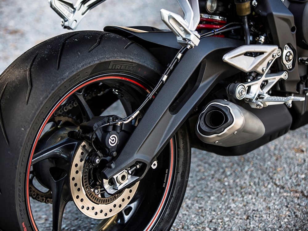 Street Triple R