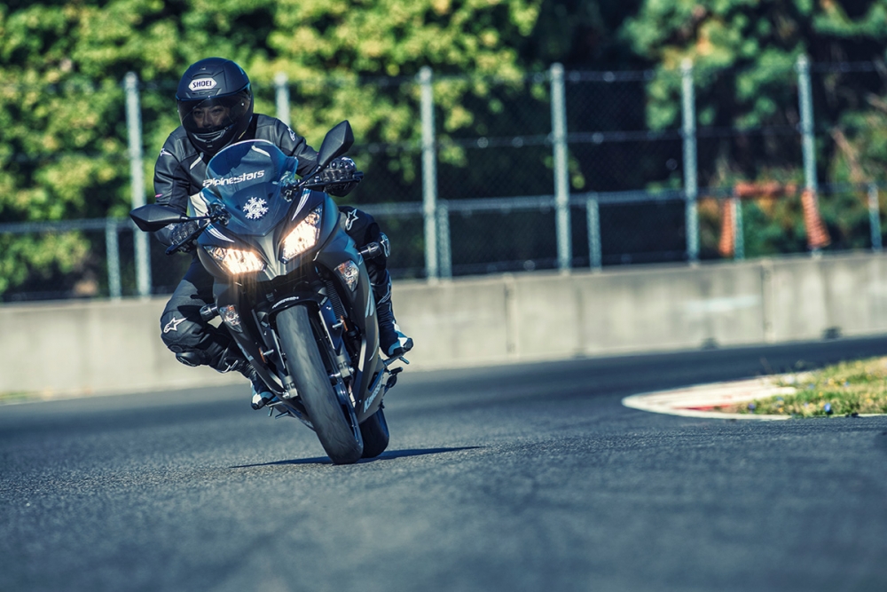 Ninja 300 ABS Winter Test Edition