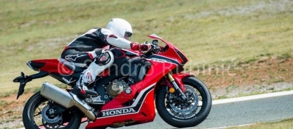 Yeni Honda CBR1000RR Fireblade Görüntülendi