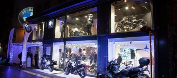 Avrupa'daki ilk BMW Motorrad Make Life a Ride mağazası Paris'te açıldı.