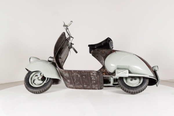 1946  Vespa Scooter 1003