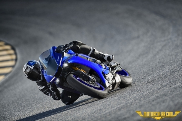 Yamaha R1M 2018 www.motorcular.com