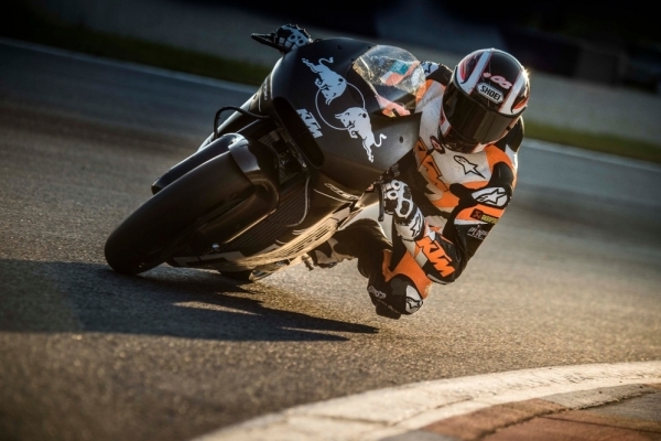 2017 KTM RC16 