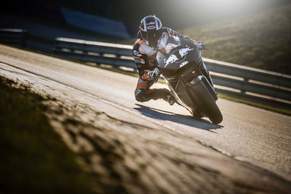 2017 KTM RC16 