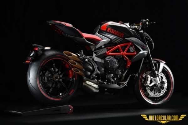 MV Agusta 800 RR Pirelli