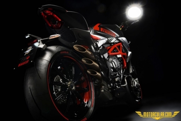 MV Agusta 800 RR Pirelli