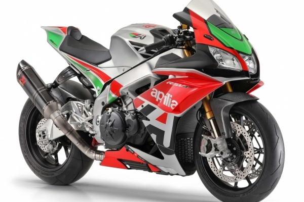 Aprilia RSV4 RF Factory Works 2018 www.motorcular.com