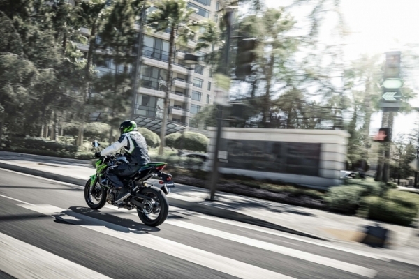 2019 Kawasaki Z400 Tanıtıldı