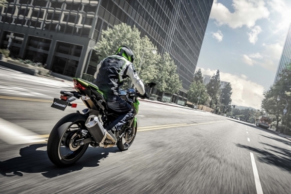 2019 Kawasaki Z400 Tanıtıldı