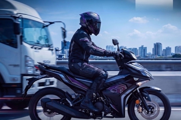 Yamaha Y16ZR-R: Küçük Motosiklette MotoGP Esintisi