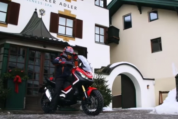 Honda X-ADV ile Kar Performansı