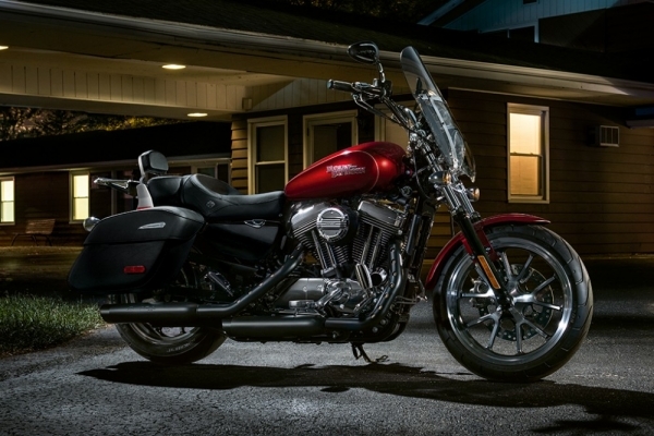 2016 Harley-Davidson Sportster Superlow 1200T