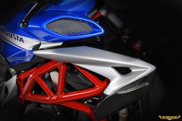 MV Agusta Brutale 800