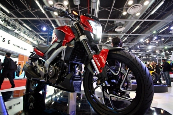 Bajaj Dominar 400