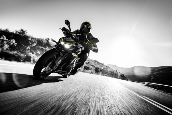 2017 Kawasaki Z1000 R