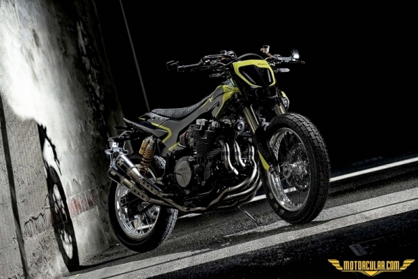 Custom Yamaha XJR1300 Flat Tracker www.motorcular.com