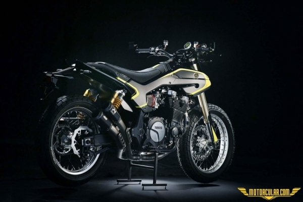 Custom Yamaha XJR1300 Flat Tracker www.motorcular.com