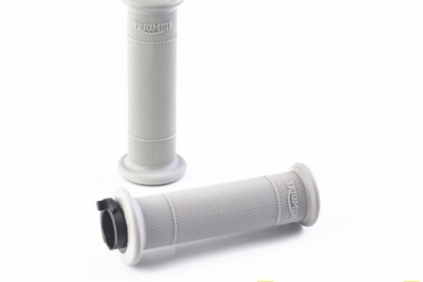 Triumph Thruxton R İçin Ücretsiz Café Racer Kiti www.motorcular.com