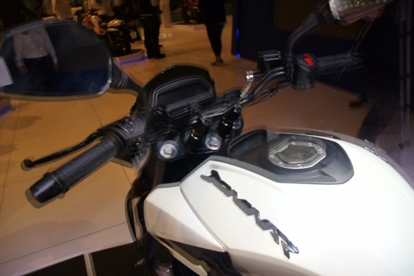 Bajaj Dominar 400