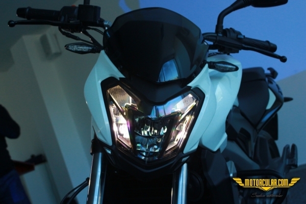  Bajaj Dominar 400 