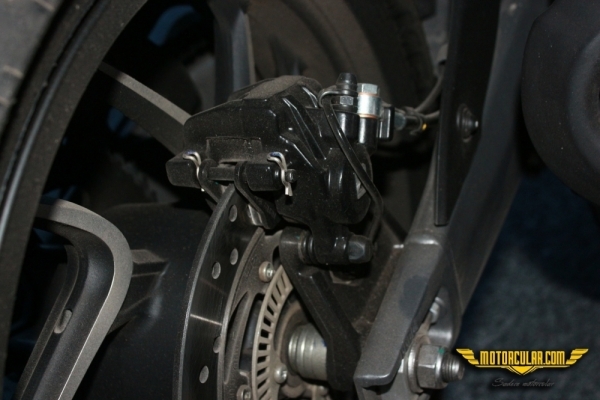  Bajaj Dominar 400 
