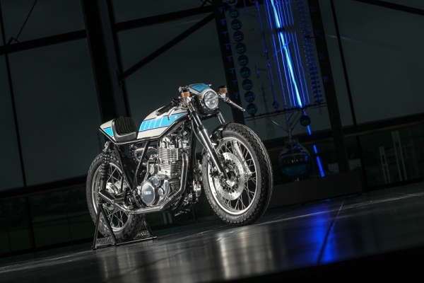 Yamaha Custom SR400