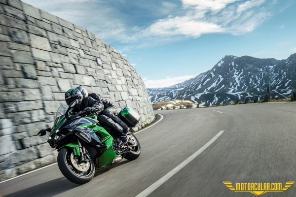 Kawasaki Ninja H2 SX 2018