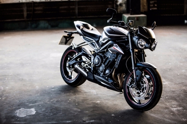 Triumph Street Triple RS 