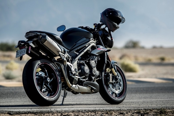 Triumph Speed Triple Serisini Sundu