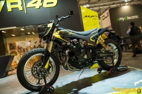 Custom Yamaha XJR1300 Flat Tracker www.motorcular.com