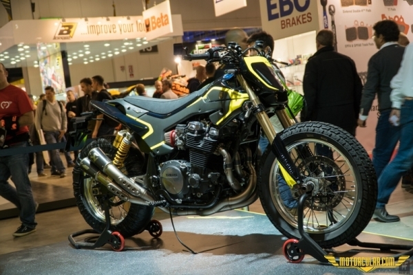 Custom Yamaha XJR1300 Flat Tracker www.motorcular.com