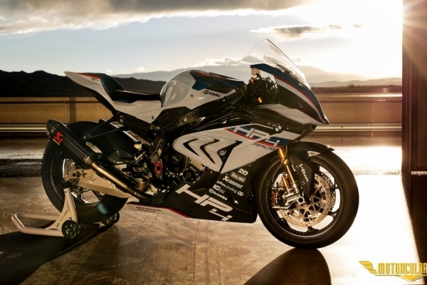  BMW HP4 Race 2017