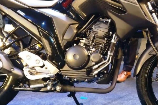 Yamaha FZ25