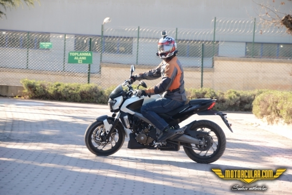 Bajaj Dominar 400 Test Sürüşü