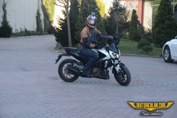 Bajaj Dominar 400 Test Sürüşü