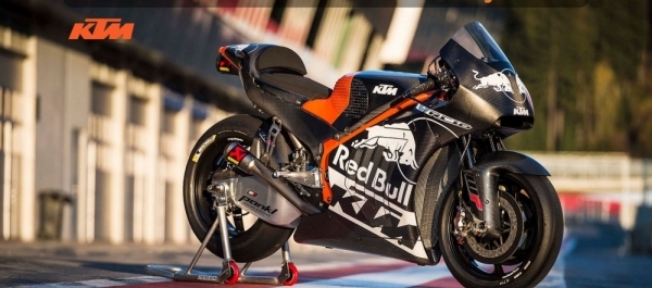 2017 KTM RC16 Resmi Olarak MotoGP'ye Katıldı